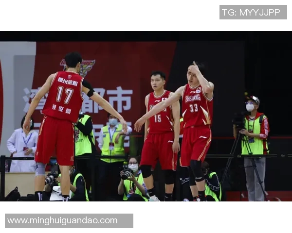 沃克凯斯勒展现卓越篮球才华助力球队争夺季后赛席位